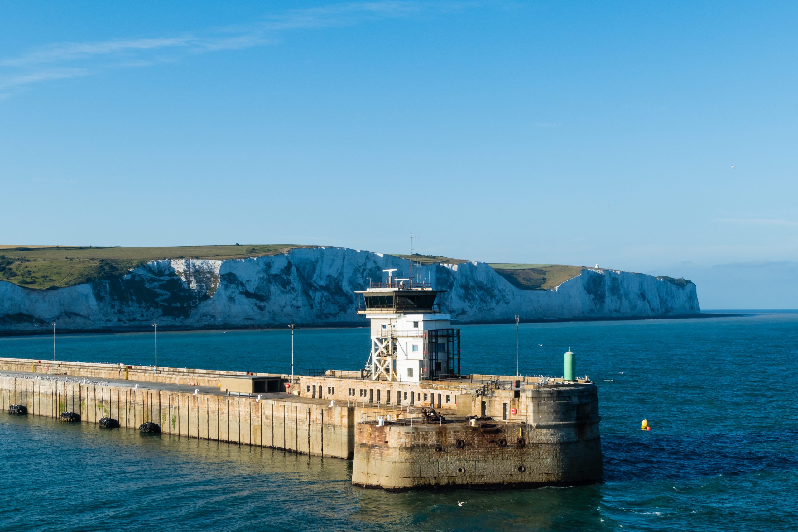 ドーバー海峡とは?歴史やクルーズで航行するドーバー海峡の魅力
