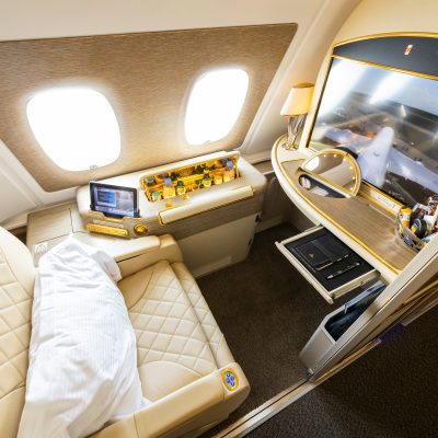 ファーストクラスで行く世界一周の旅。魅力や世界一周航空券のメリット・デメリットとは？