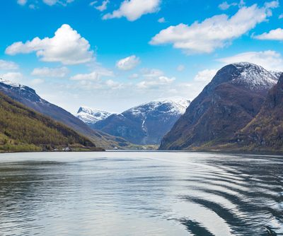 世界の絶景を巡る旅へ！一生の思い出に残る絶景スポット9選