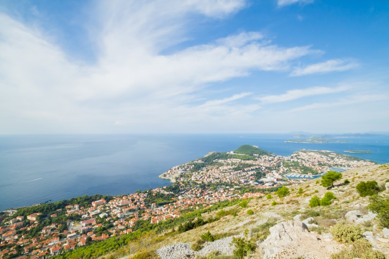 アドリア海の真珠」ドブロブニクってどんな街？世界遺産の城壁