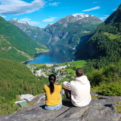 フィヨルドとは？特徴や世界の代表的フィヨルドなを紹介