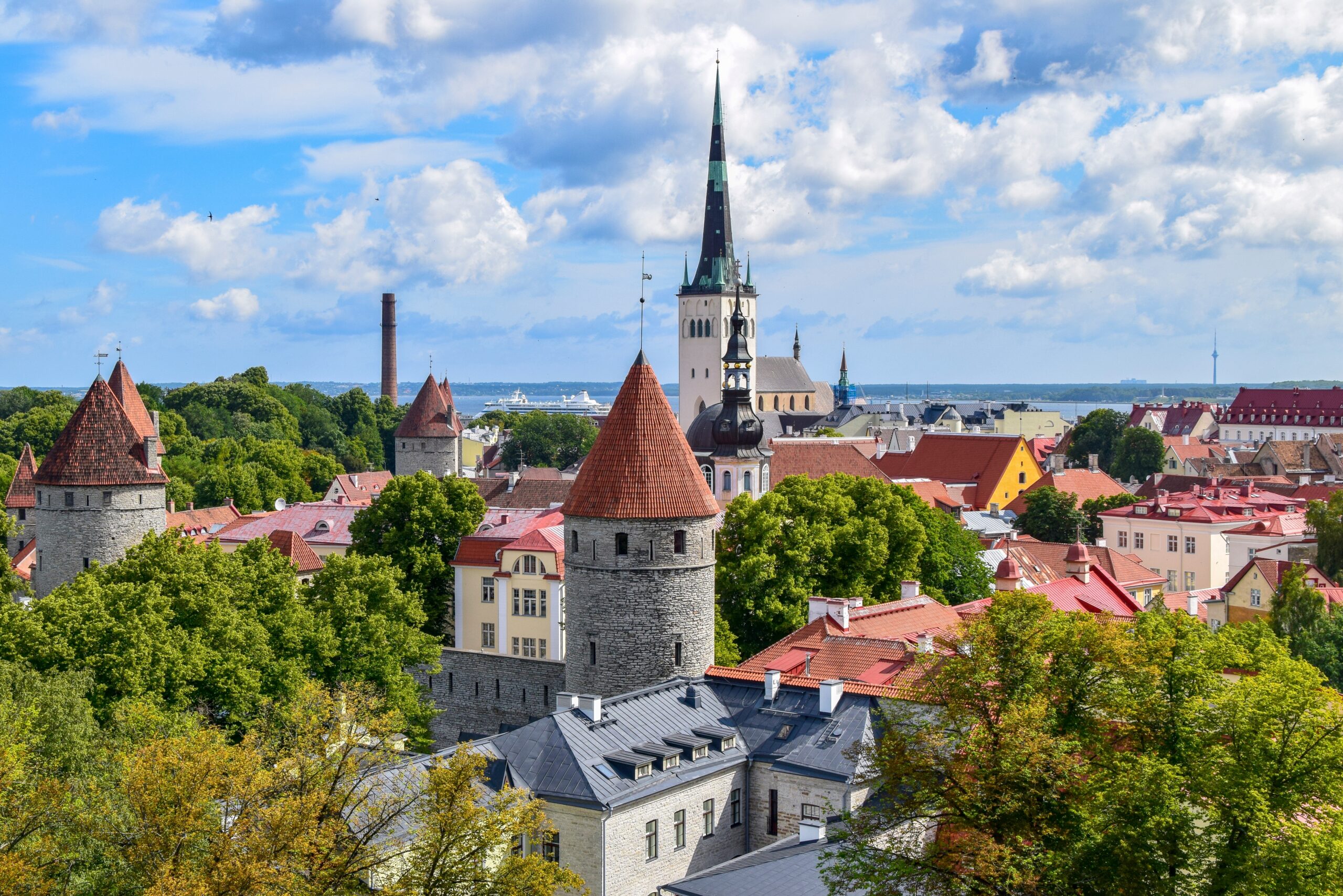 【ジブリ映画のモデル？】エストニアの首都タリンの人気おすすめ観光スポットを紹介
