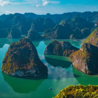 ベトナムの世界遺産ハロン湾のおすすめポイントや気候、服装を解説