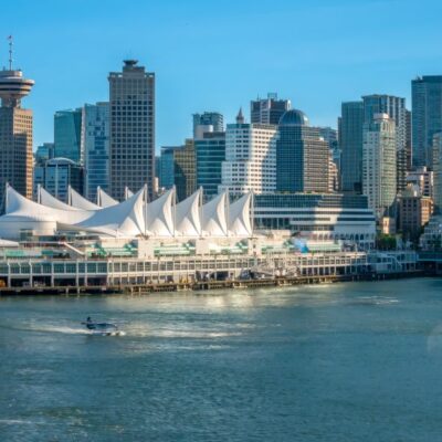 北米を代表する多文化都市バンクーバーのおすすめ観光スポット、気候や服装を紹介