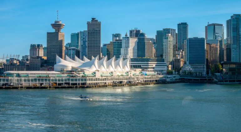 北米を代表する多文化都市バンクーバーのおすすめ観光スポット、気候や服装を紹介