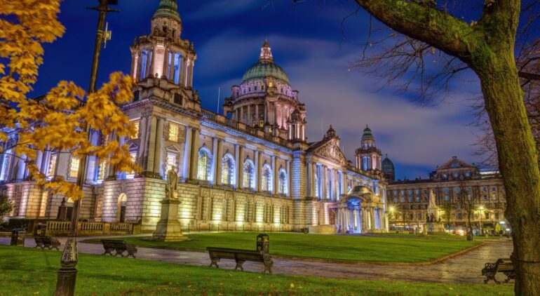 ベルファスト（Belfast）とは？北アイルランドの歴史と文化が息づく都市