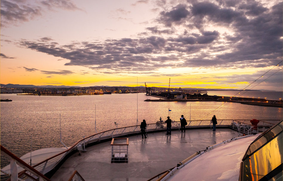 3.船へと連なる、美しい絶景