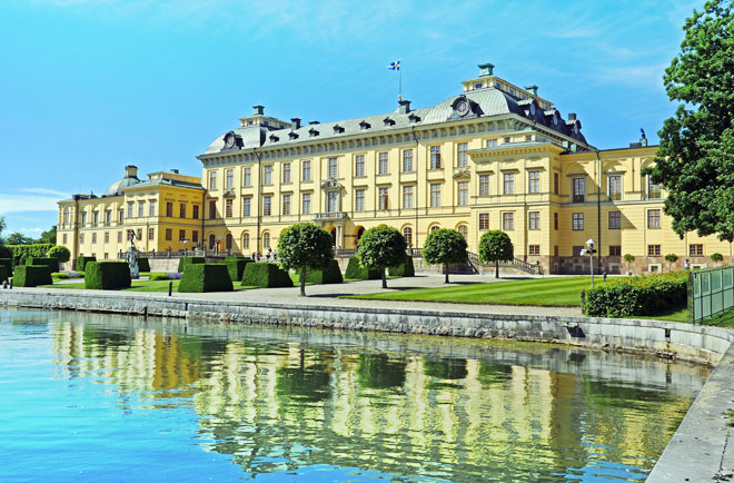 王室の宮殿を訪ねて